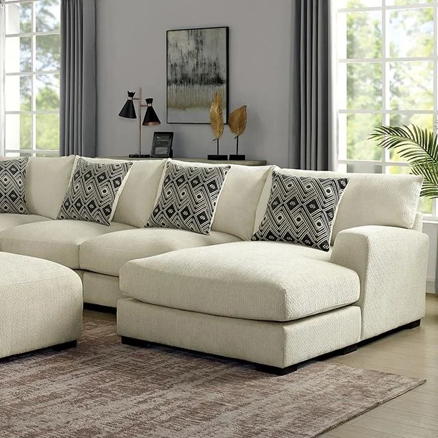 Kaylee U-Sectional w/ Right Chaise